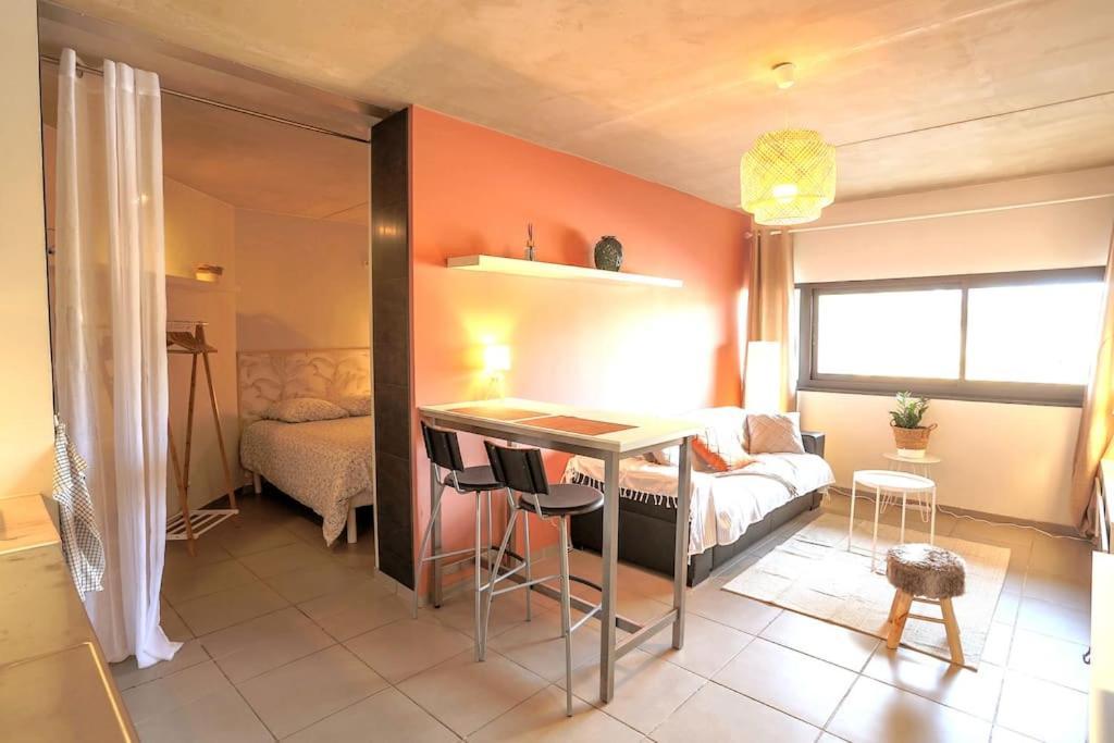 Le Saint Roch 1 - Ac Clim - Wifi - 50M Centre Ville Avignon Bagian luar foto